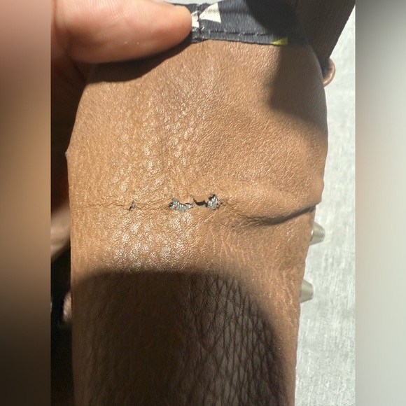 👜 Free People Saratoga Stud Tote *RARE - Picture 9 of 11